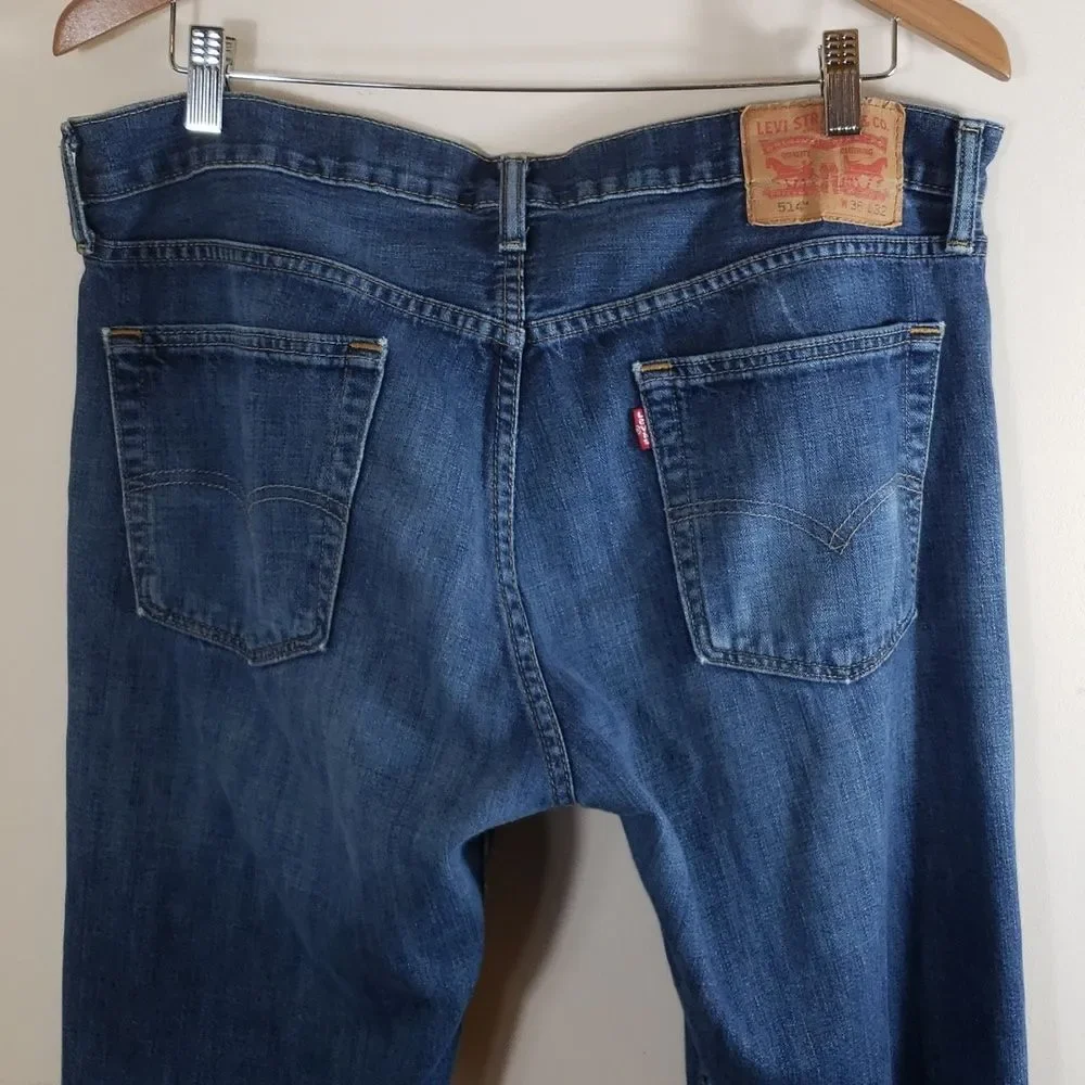 Levi Strauss Men's 514 Blue Straight Leg Jeans Slightly Distressed, 36